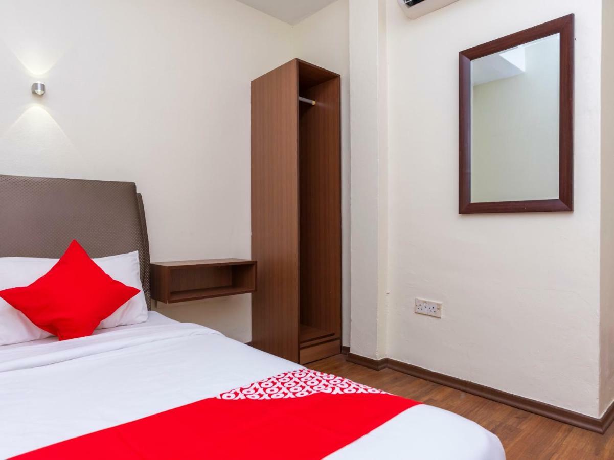 Super Oyo 1214 Oro Hotel Kluang Exterior photo